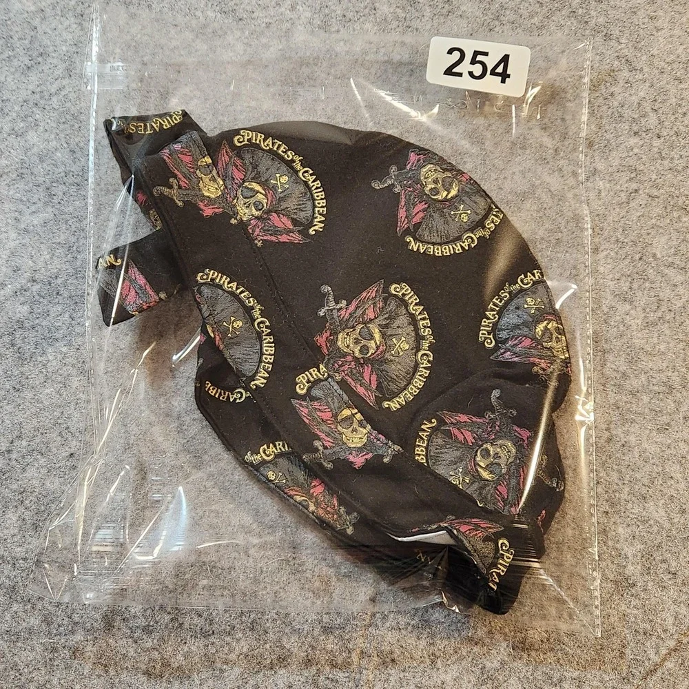 Disney Pirates of the Caribbean‎ Youth Skull Bandana Hat Disneyland Resort Black
